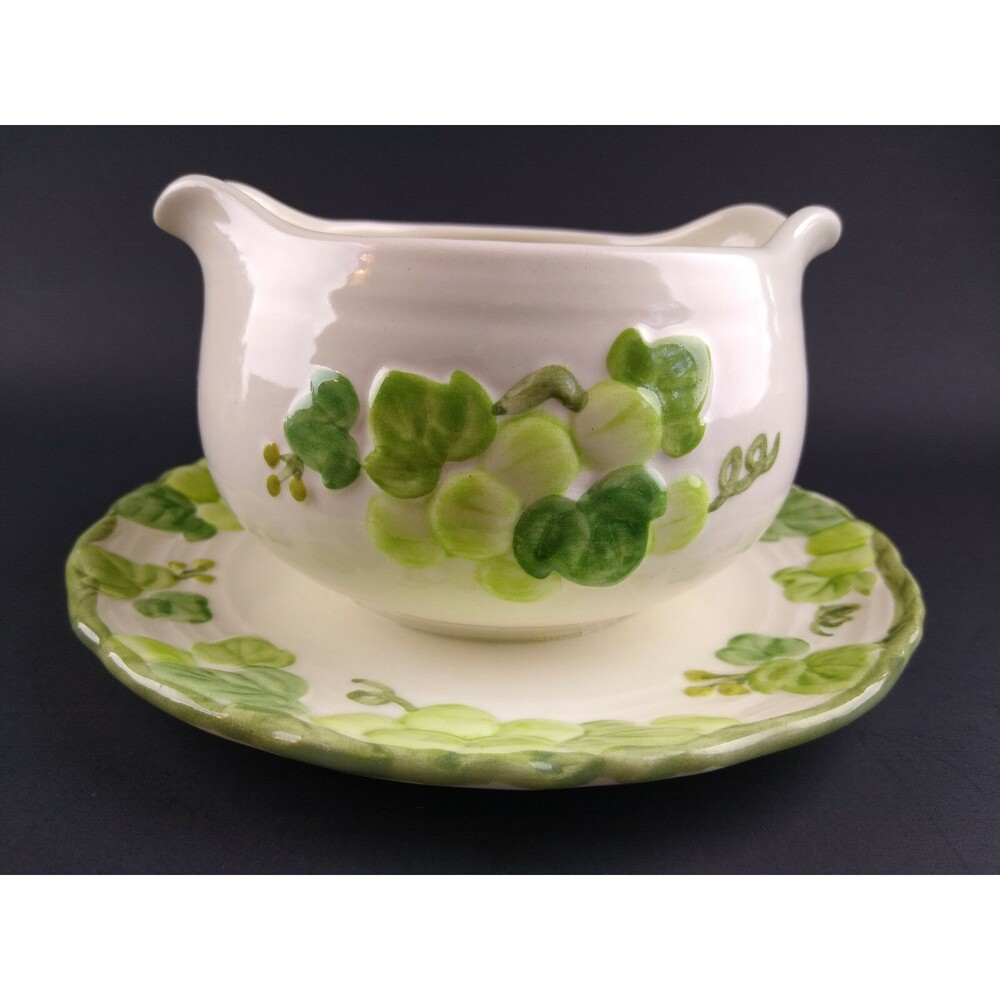 Vintage  Sauce Gravy Boat Attached Underplate Metlox Poppytrail Sculptured Ivy